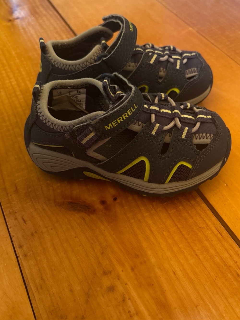 Merrell Kids Navy and Lime Athletic Outdoor Sandals